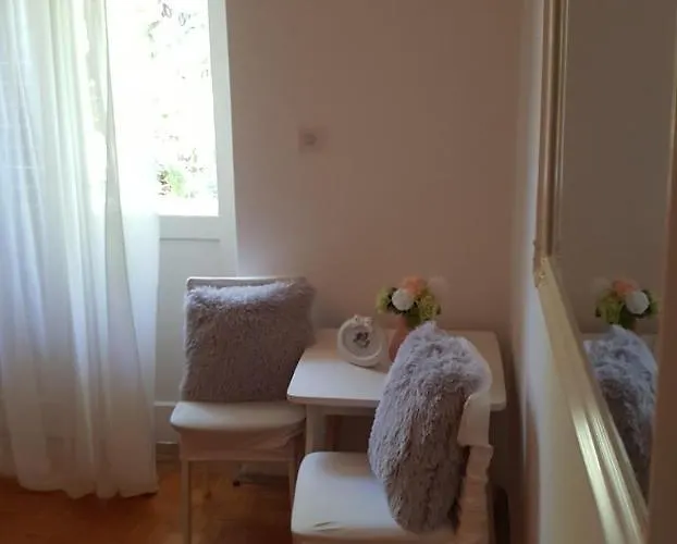 Barko And Apartman *