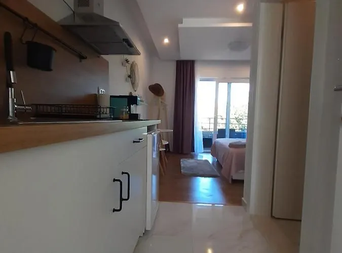 Barko And Apartman