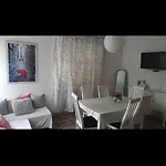 아파트 Barko And *