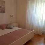 Barko And 아파트