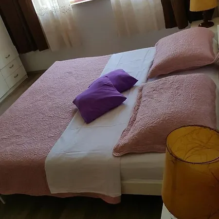 Barko And Appartement Hvar Town