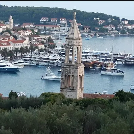 Barko And Appartement Hvar Town